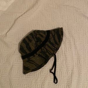Camo bucket hat